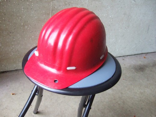 Bergbau roter grubenhelm - bergbau,